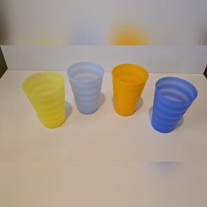 New Tupperware Impressions Set Of 4 Tumblers 16 Oz.